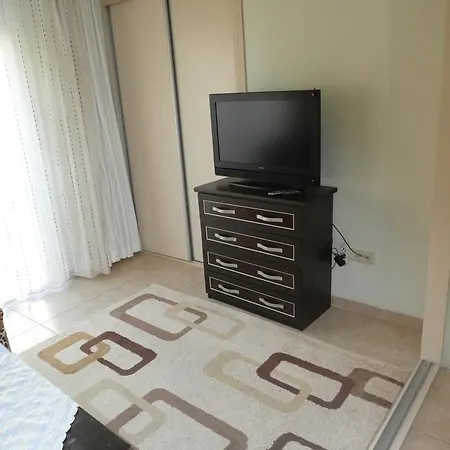 1+1 City Center *